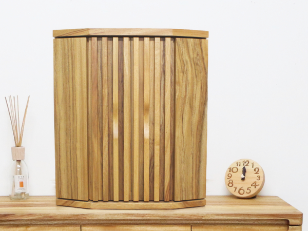 涼香 卓上仏壇｜日本製｜楠（クス） - 天然木・無垢の家具専門店【Kontia】